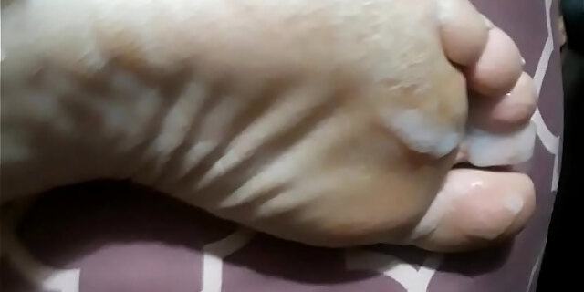 cumshot,cumshots,slut