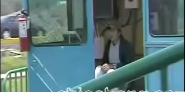 blowjob,latina,public,teen