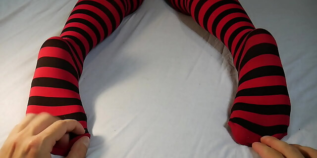 feet,fetish,foot fetish,massage,milf,molten,socks