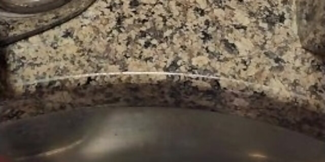 amateur,fetish,pissing,public,solo