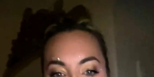 amateur,babes,blonde,shower,softcore