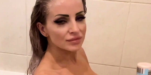 amateur,blonde,boobs,masturbation,molten,pregnant,pussy,solo,toys