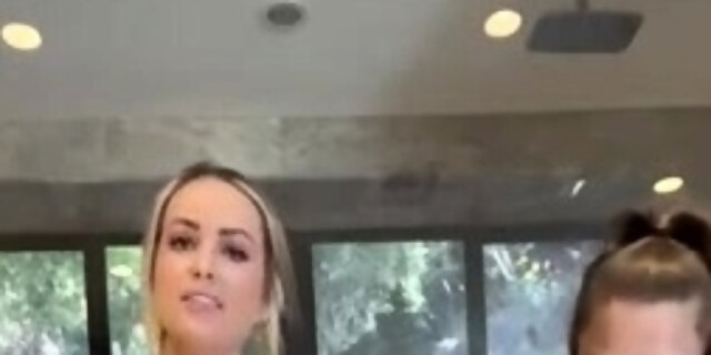 amateur,babes,big tits,blonde,boobs,lesbian,softcore