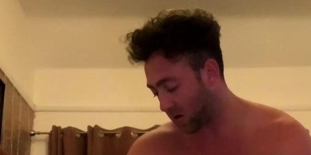 amateur,brunette,fingering,hardcore,hardcore anal