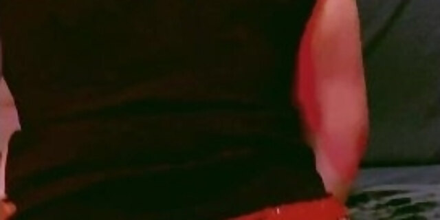 amateur,cosplay,dildo,goth,masturbation,riding,solo,teen