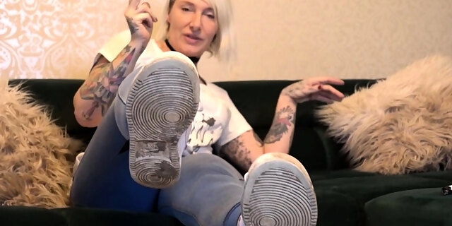 amateur,blonde,erotic,fetish,foot fetish,hd,kinky,milf