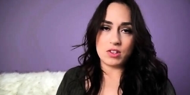 amateur,brunette,softcore,solo,webcam