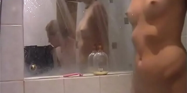 amateur,big cock,blowjob,brunette,doggystyle,european,girlfriend,hardcore,homemade,kissing,natural tits,orgasm,pussy,shower,small tits,teen