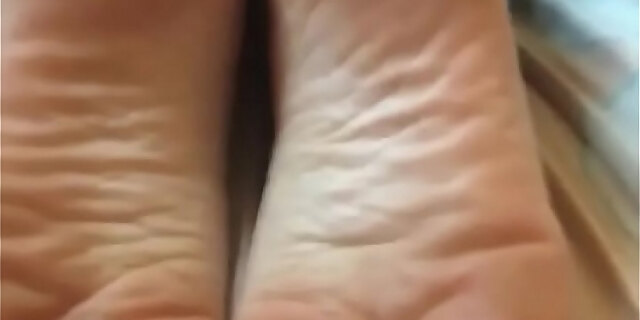 ass,cuckold,jeans,wife