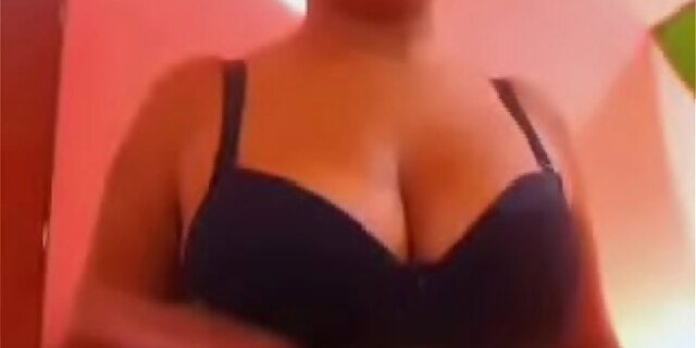 amateur,busty,striptease,webcam,webcams