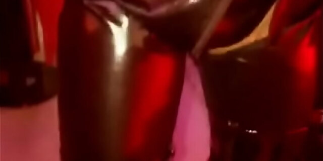 femdom,fetish,latex,pissing